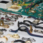 Más de 40.000 euros y muchas joyas: la organización que robaba en casas mientras los dueños estaban en su interior