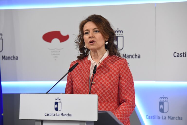 Más de 25 millones para financiar 2.888 plazas de atención a personas con discapacidad en 98 centros de la región Más de 25 millones para financiar 2.888 plazas de atención a personas con discapacidad en 98 centros de la región