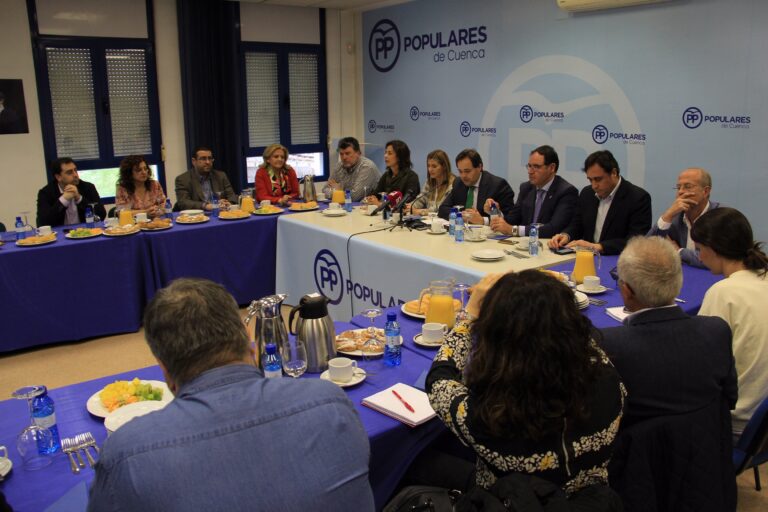 Núñez propone crear un Centro Regional de Innovación Empresarial en Cuenca para fomentar proyectos tecnológicos