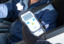 Un camionero circulaba por la A31 quintuplicando la tasa de alcoholemia y haciendo zigzag