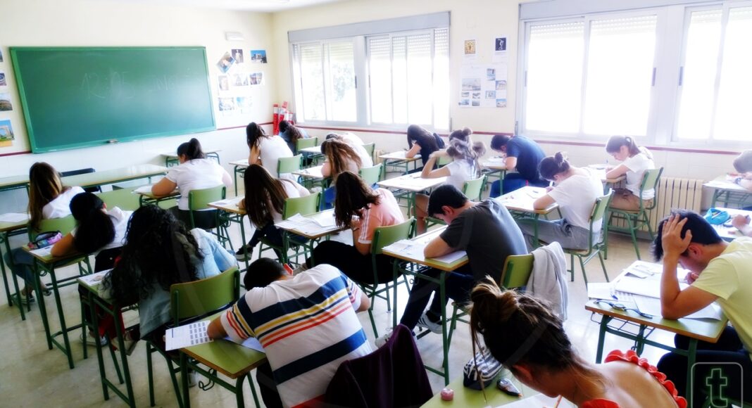Pruebas EVAU 2019 alumnos Tomelloso 001