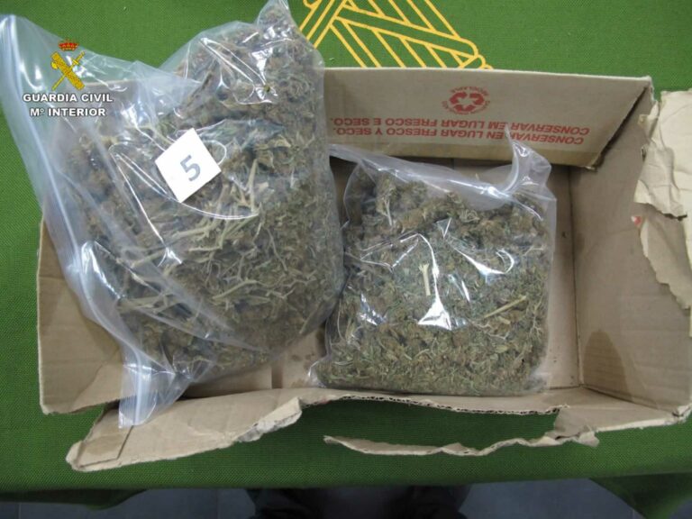 Detenido en un pueblo de Cuenca con 49 gramos de hachís y 300 de marihuana