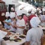 Los más pequeños también cocinan en la Feria Internacional del Ajo
