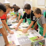 Los jóvenes manzanareños se forman en el taller Chef veraniego