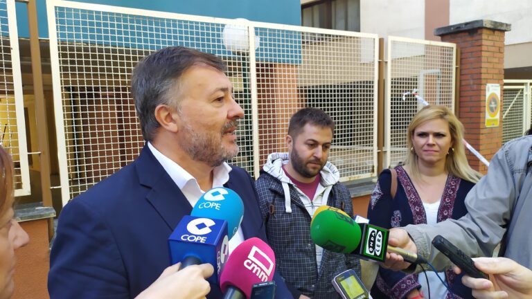 Page y Dolz firmarán el próximo lunes los protocolos para los ascensores al Casco de Cuenca y el centro de convenciones