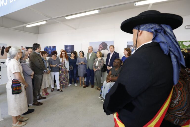 El stand municipal de Cooperación Internacional al Desarrollo evidencia el carácter solidario de Albacete y su Feria