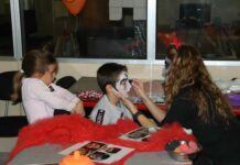 La OCU alerta: Cuidado con el maquillaje de Halloween para niños