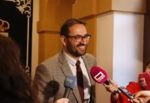 PSOE Castilla-La Mancha carga contra el «escrache» del PP a las puertas de Fuensalida