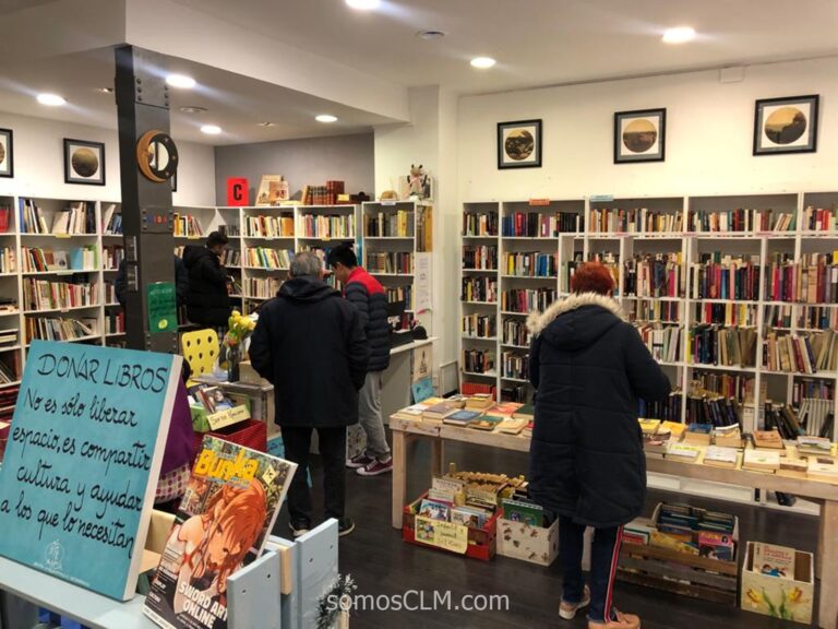 Aporta tu granito de arena en AIDA Books&More, la librería solidaria de Albacete