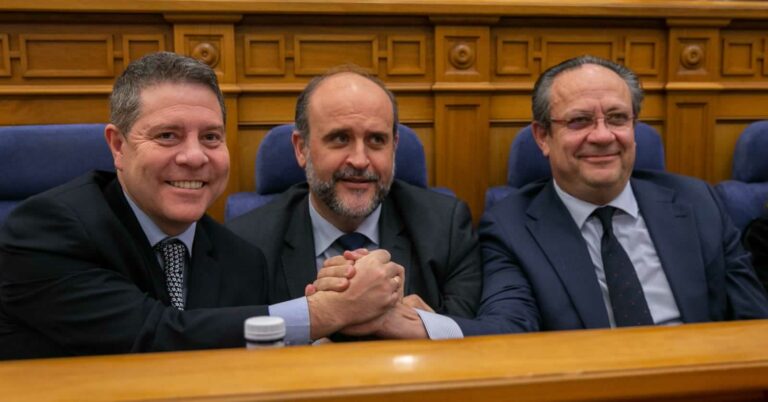 Aprobados los primeros presupuestos de la mayoría absoluta de Page en Castilla-La Mancha