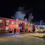 Un incendio originado por una estufa de leña obliga a desalojar una vivienda en Carboneras (Cuenca)