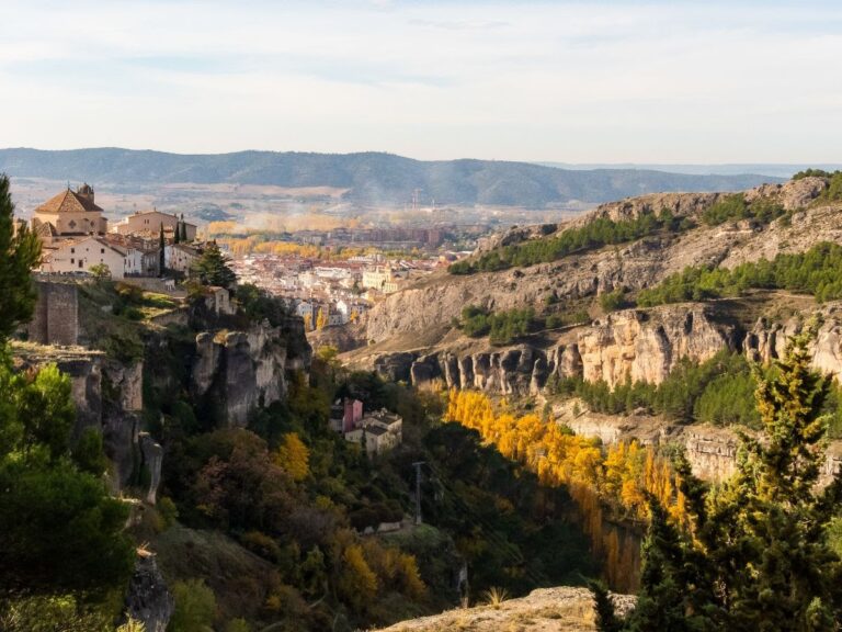 ‘Cuenca, ven y respira’, lema de la capital conquense para promocionarse en Fitur como destino saludable y de naturaleza ‘Cuenca, ven y respira’, lema de la capital conquense para promocionarse en Fitur como destino saludable y de naturaleza