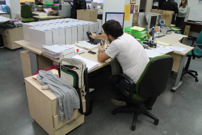 La jornada de 35 horas llega para 17.000 trabajadores de la Administración General de C-LM