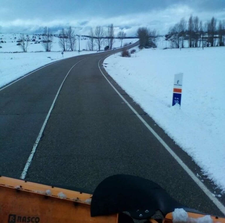 Un total de 15 vehículos implicados en una colisión múltiple a la entrada de Toledo por la nieve