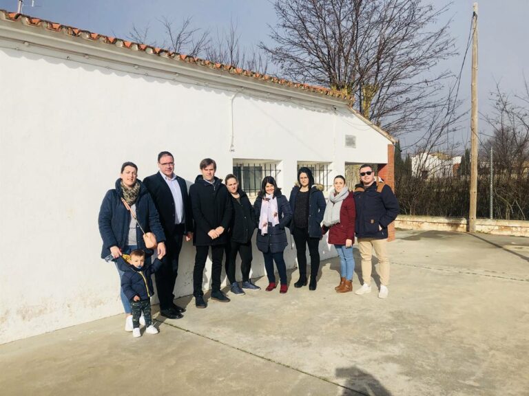 El municipio conquense de Casas de los Pinos pide a la Junta reabrir su escuela rural El municipio conquense de Casas de los Pinos pide a la Junta reabrir su escuela rural