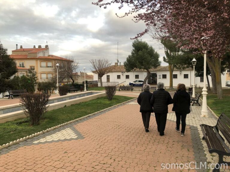 Afammer avisa de que 6 de cada 10 mujeres rurales en España carecen de formación digital