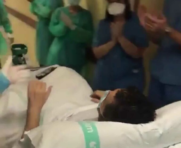 Primer paciente de coronavirus que sale de la UCI en el Hospital de Toledo