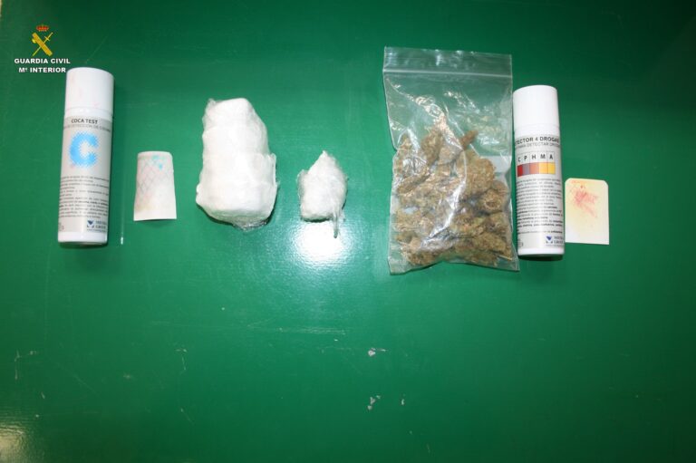 Guardia Civil interviene en dos actuaciones más de 200 gramos de cocaína y detiene a dos personas en Cañete
