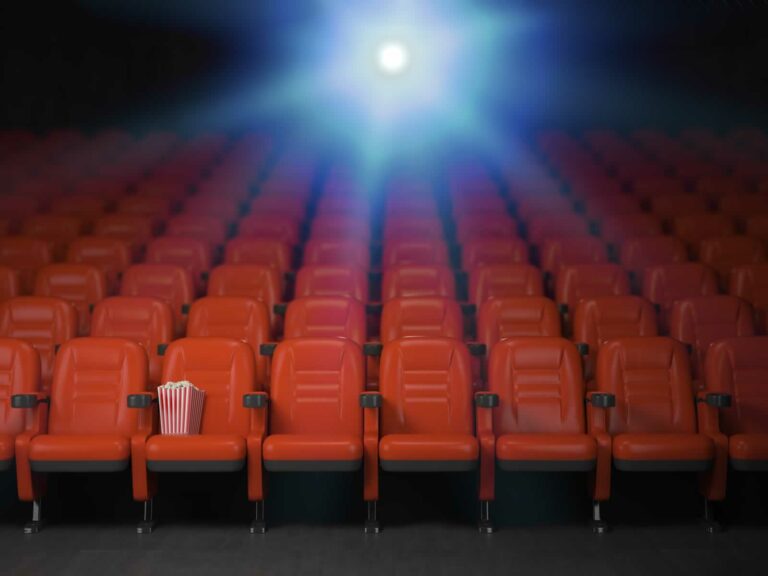 Los cines vuelven a vender entradas a 3,5 euros del 27 al 30 de septiembre Los cines vuelven a vender entradas a 3,5 euros del 27 al 30 de septiembre