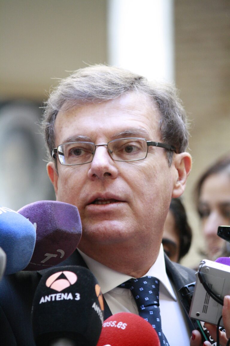 El Rector de la UCLM recula y retira su plan de priorizar docencia online el próximo curso