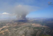 Declarado un incendio forestal en la pedanía hellinera de Agramón en el que trabajan 32 medios y 168 personas