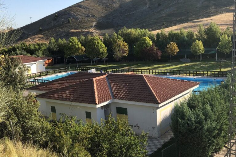¿Cuándo y cómo bañarse en la piscina de Los Tiradores en Cuenca?