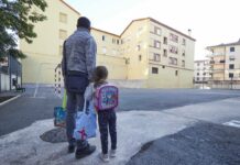 ¿Cuántos padres solteros hay en Castilla-La Mancha? Una figura minoritaria y poco visible