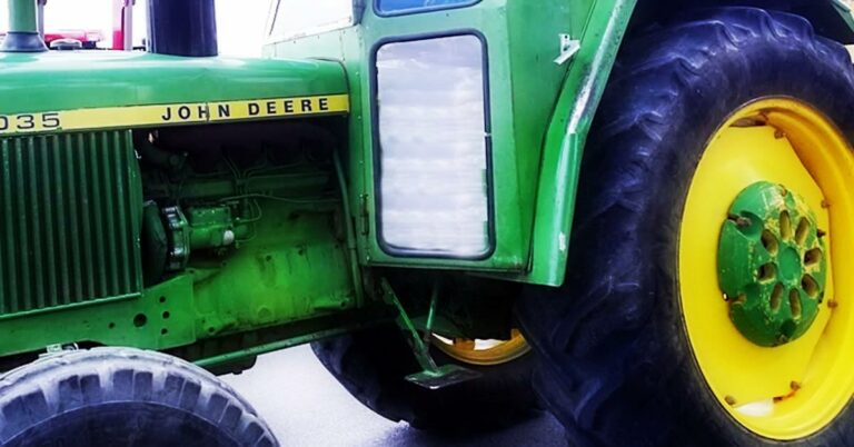 Fallece un hombre de 72 años tras chocar el tractor que conducía contra una pared Cuenca