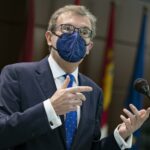 Collado promete crear dos vicerrectorados en Cuenca con los decanos de Bellas Artes y Ciencias Sociales si es reelegido