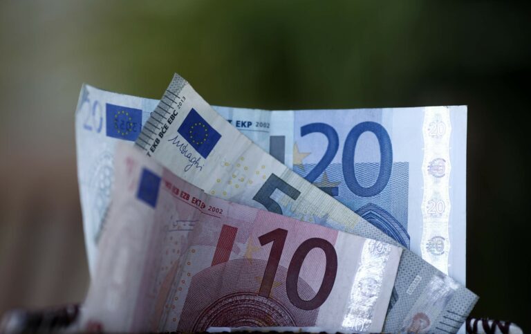 La AIReF calcula que la condonación de deuda ahorrará 15.657 millones en intereses a las CCAA hasta 2030