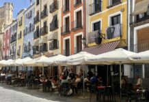 Sanidad y CCAA debatirán hoy cerrar los bares a la 01:00 y el ocio nocturno a las 02:00 horas