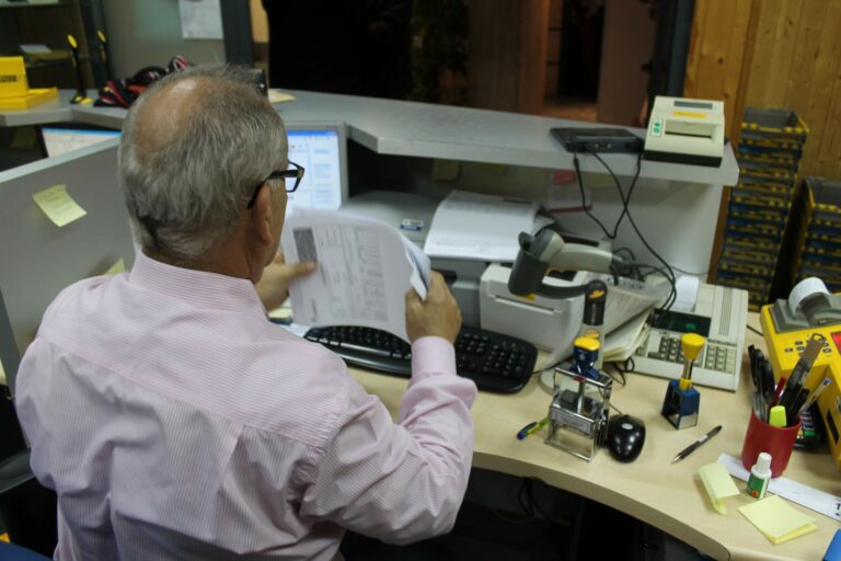 CSIF rechaza la OPE 2025 de personal laboral por destruir empleo público y no contemplar una tasa para la jubilación parcial anticipada