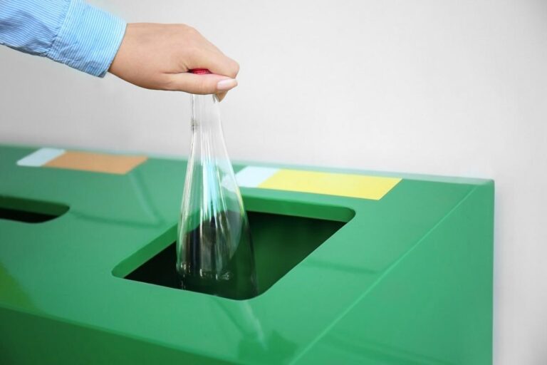 Los vecinos de C-LM reciclaron 14,3 kilos de vidrio en 2024, 5 menos que el resto de españoles