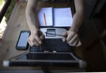 Detenido un hombre como presunto responsable de un delito de tenencia de pornografía infantil en Hellín