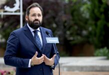 Núñez acusa a Page de «frivolizar» y de ser «cómplice» de los indultos