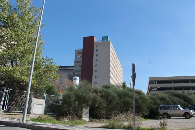 Un varón de 30 años resulta herido por arma blanca tras sufrir una agresión a las puertas de un pub en Cuenca