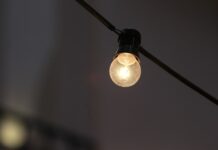 El Gobierno abarata la factura eléctrica un 10% hasta finales de año