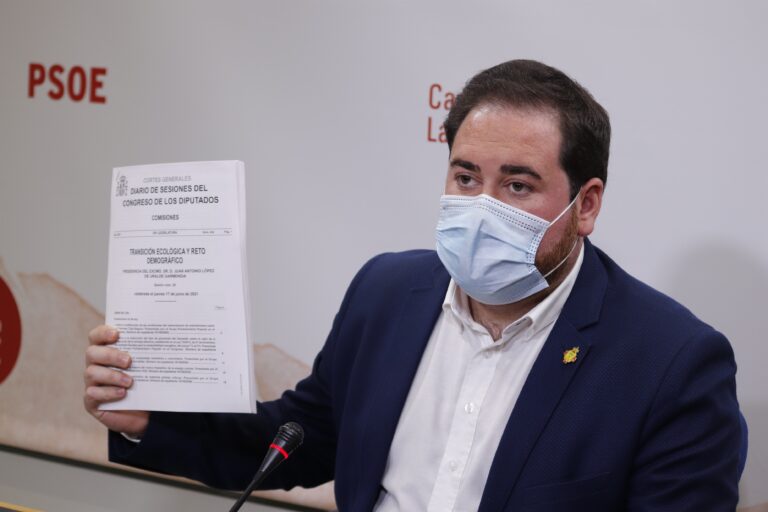 PSOE responde a Núñez que C-LM es de las primeras CCAA en vacunar a mayores de 30