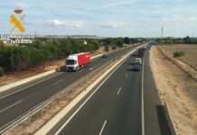 Es detenida una mujer de 61 años por conducir por la A-31 en sentido contrario durante casi 50 kilómetros