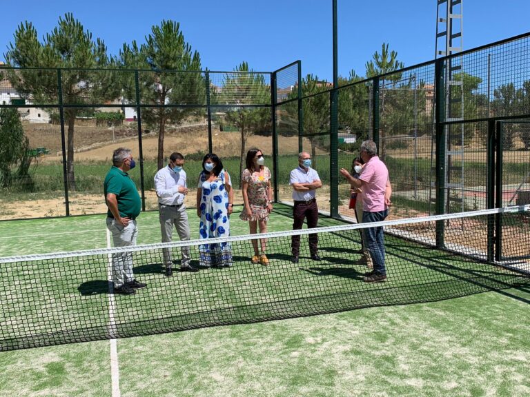 Huerta de la Obispalía construye una pista de pádel gracias a una inversión de 22.000 euros de Diputación de Cuenca