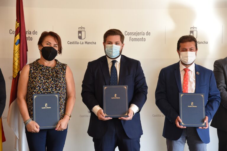 Junta cederá dos travesías a Bargas y Sacedón después de acondicionarlas a través de una inversión de 200.000 euros