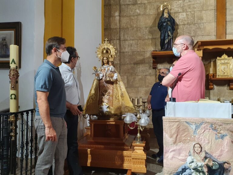 La imagen de la Virgen de la Estrella de El Herrumblar regresa al pueblo tras completar su proceso de restauración