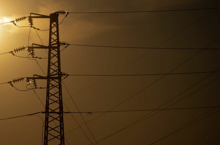 C-LM sube su producción eléctrica renovable y lidera en solar fotovoltaica en 2025