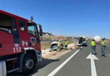 Rescatada una persona del interior de un vehículo tras un accidente en la A-30, a la altura de Pozo Cañada