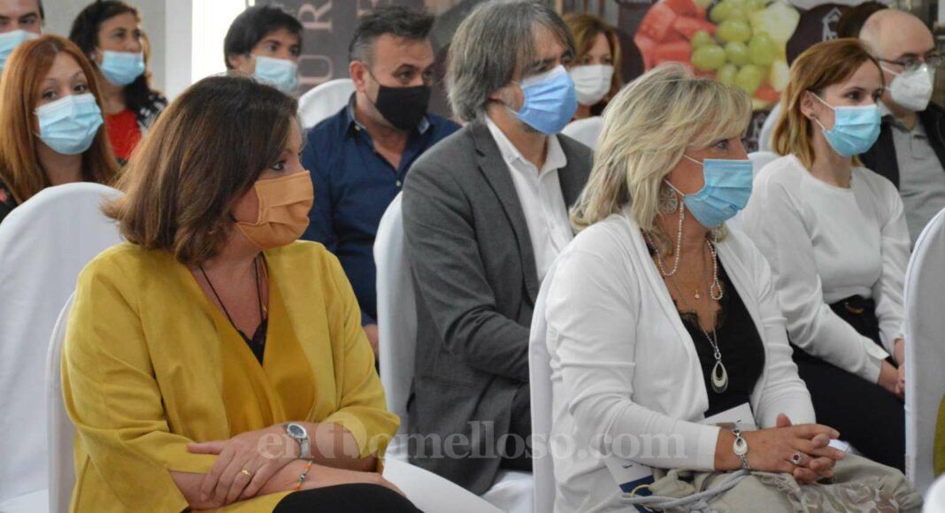 Entrega-diplomas-Fundacion-Cadisla-en-Tomelloso-20210924-003