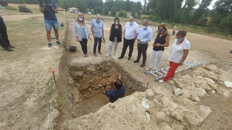 Las excavaciones en el yacimiento de Noheda desvelan un edificio de 800 metros cuadrados