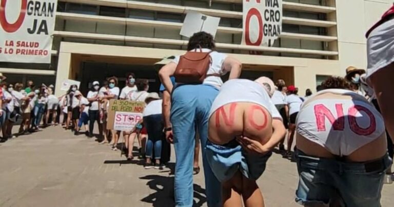 Así se han manifestado los vecinos de Quintanar del Rey en contra de una macrogranja