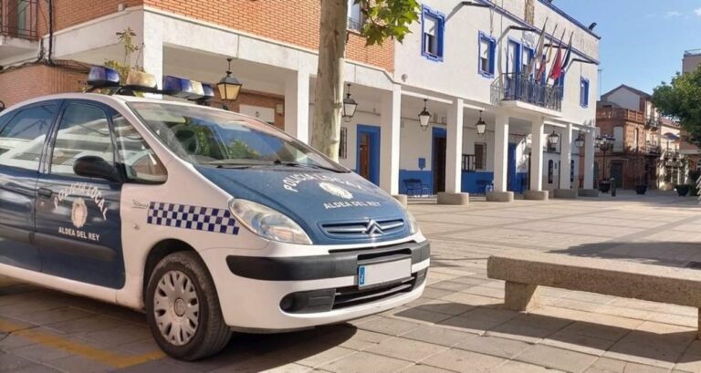 Conducía sin carné y haciendo maniobras temerarias por el casco urbano de Aldea del Rey