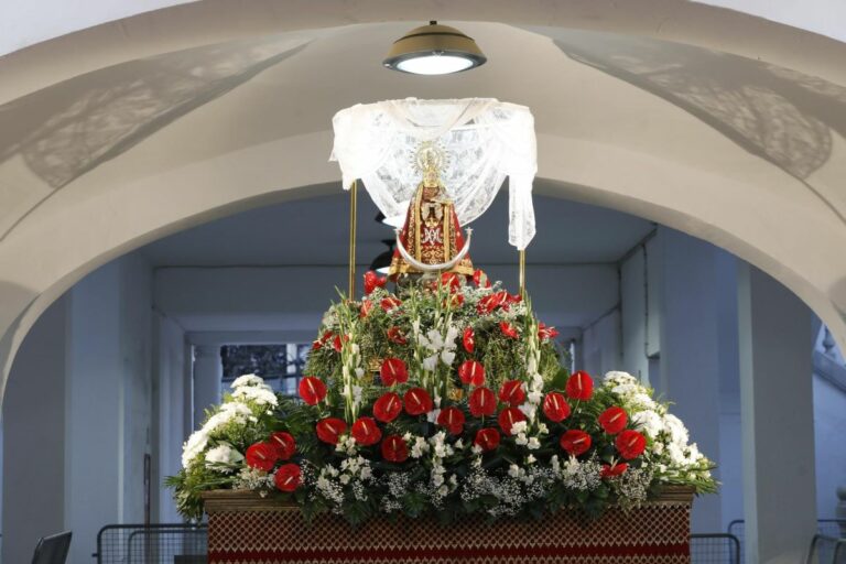 La Virgen de los Llanos de Albacete abandona este viernes el Recinto Ferial