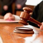 Juicio a dos hombres por robar en un bar de Manzanares 150 euros y 8 décimos de lotería